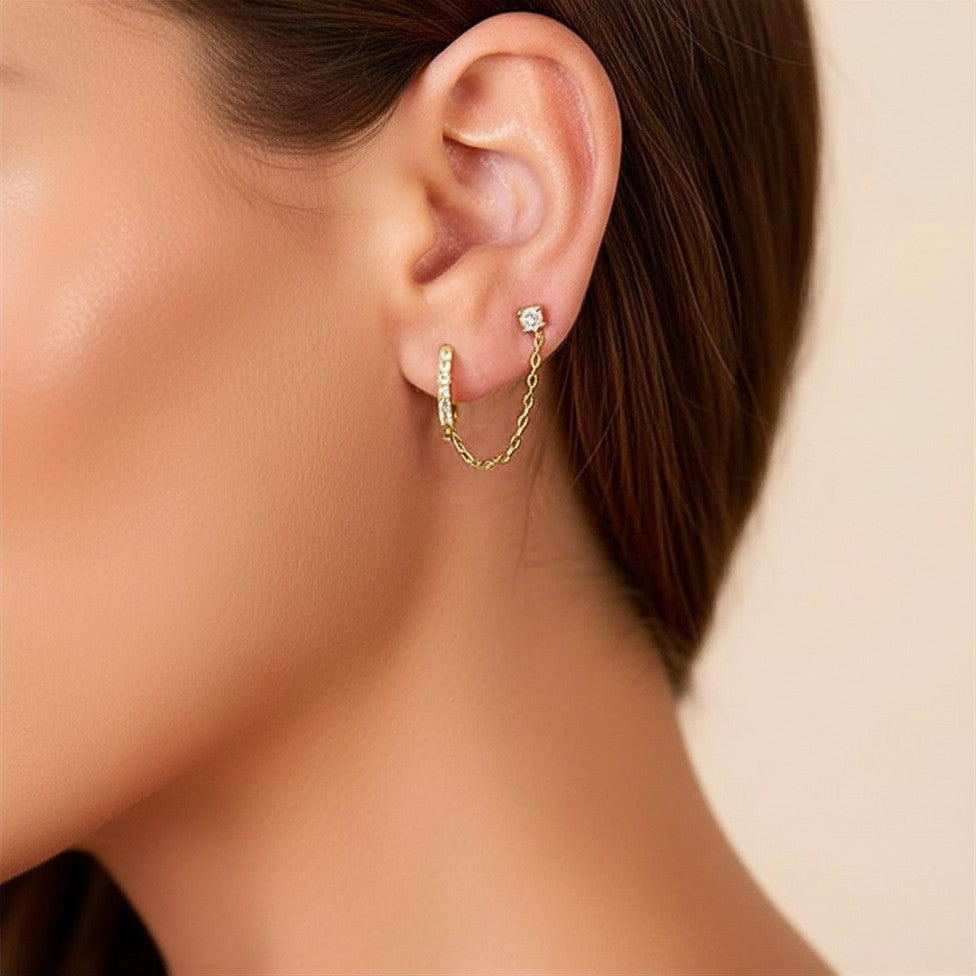 Luna · La Double Étoile — Boucles Double Piercing Chaîne Dorée
